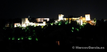 La Alhambra de noche